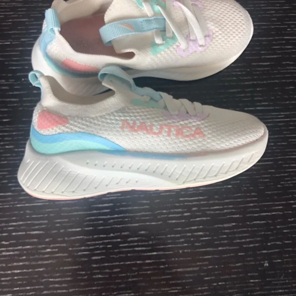 Nautica White Kids Sneakers with Pastel Pink, Purple & Aqua Accents. Size 8 - Picture 3 of 8